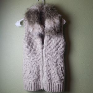 Ann Taylor Loft beige Knit Vest with faux fur collar size small